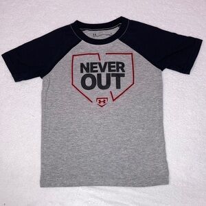 Underarmour heatgear “never out” boys size 6